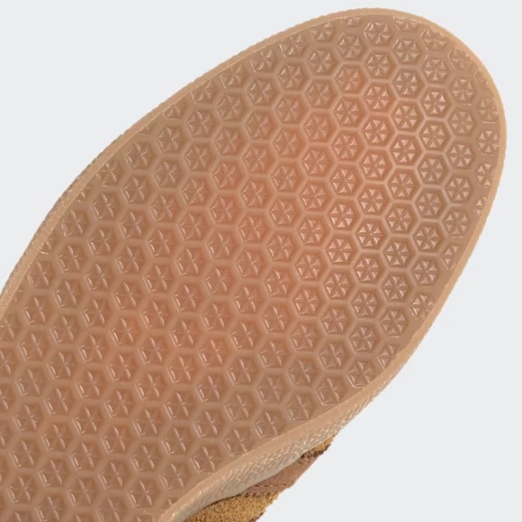 adidas Gazelle Bronze Strata Suede Gum Sole - Picture 6 of 14